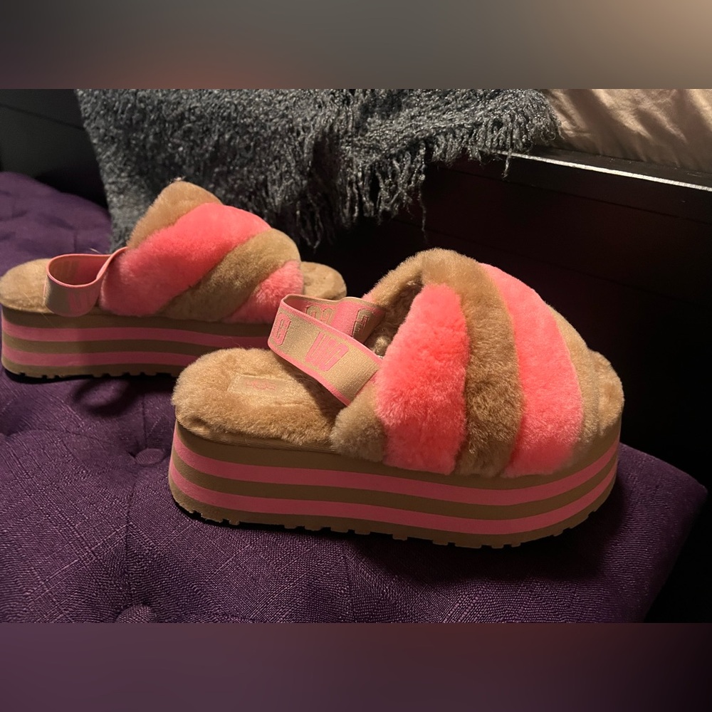 Ugg Fluff Yeah Platform slide size 9